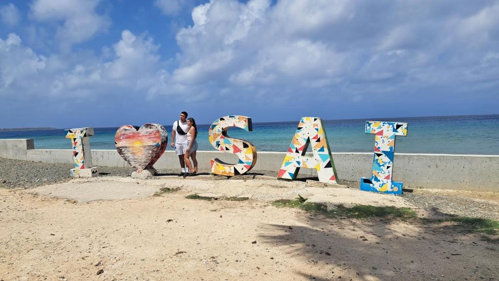 Hostal Oceans Paradise photo