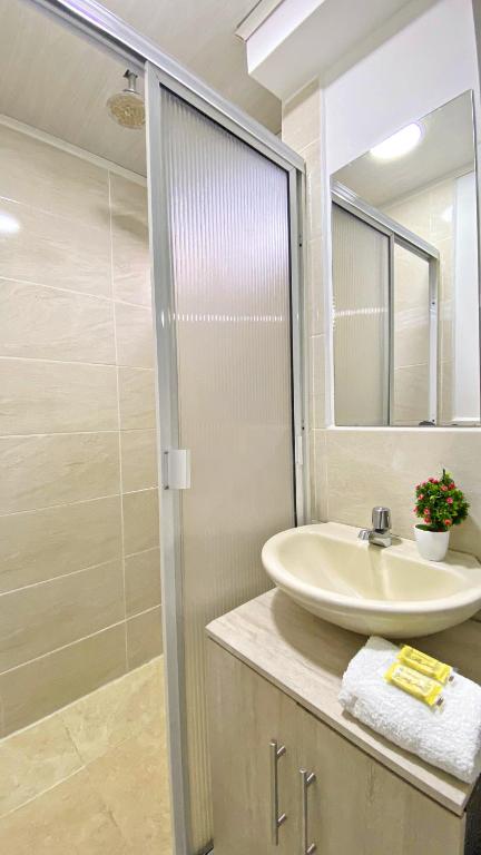 Apartahotel222 Pereira 401 - 5