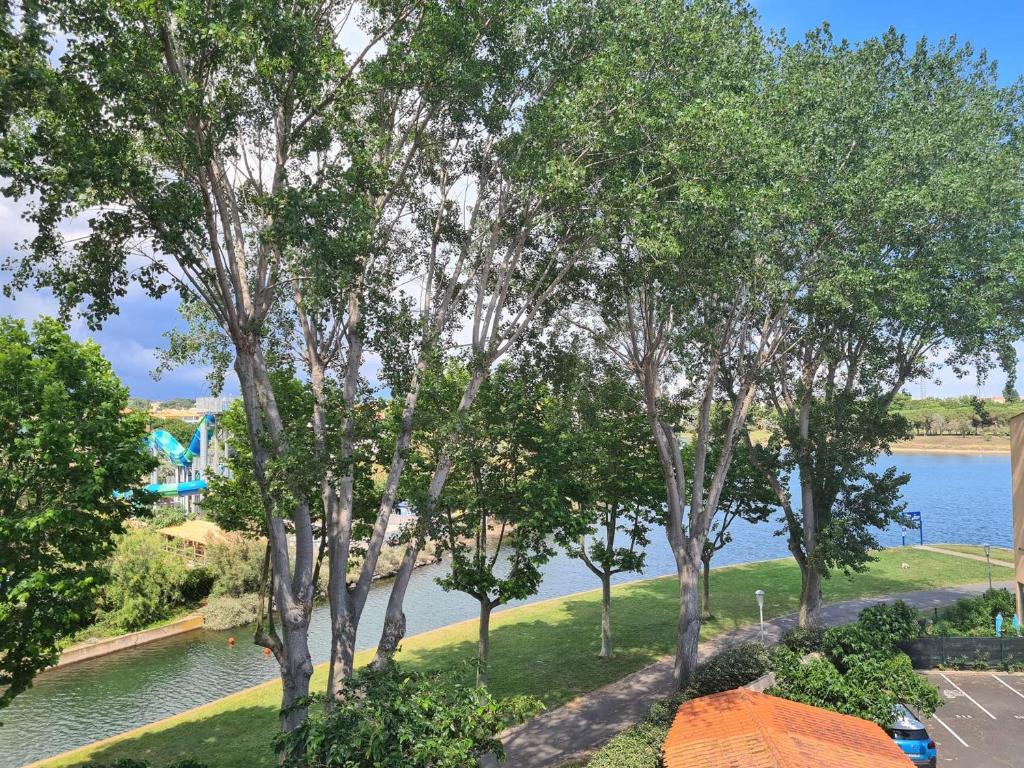 Spacieux Studio-Cabine avec Mezzanine, Terrasse et Piscine Commune - Cap d'Agde - FR-1-249-395, Cap d'Agde