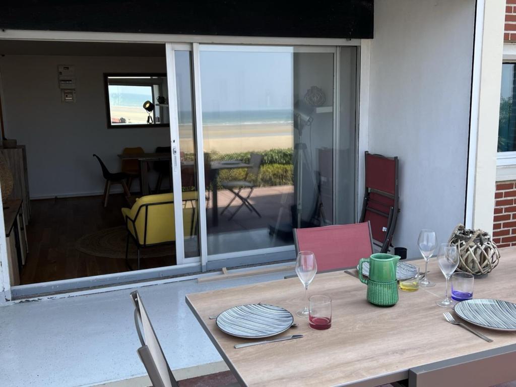 Appartement 2P, Rez-de-jardin, Accès Plage, Animaux OK, Parking, Internet Inclus - FR-1-487-355 - 4