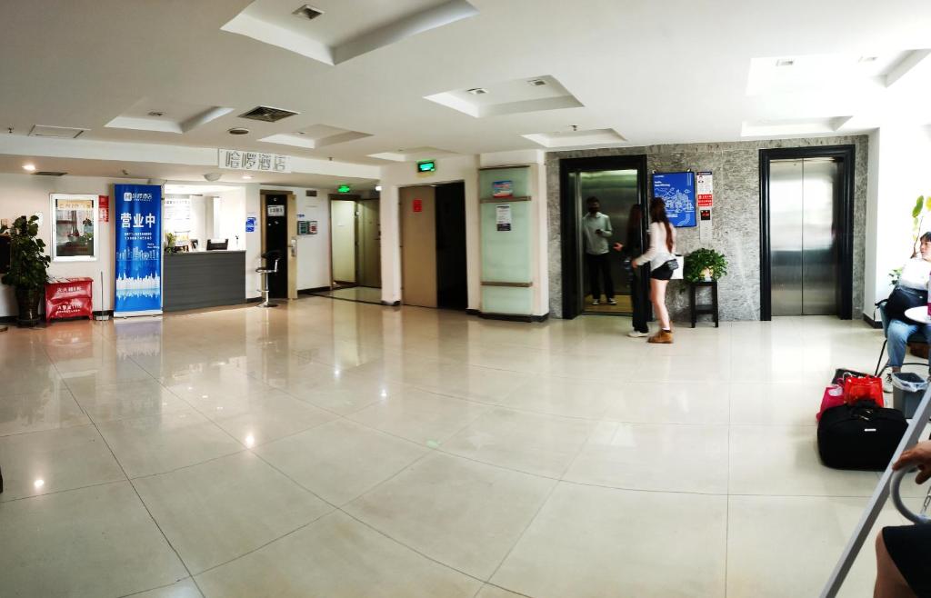 Da Zhen Hotel (Previously: Qian Lv Chen Hotel Da Zhen) photo