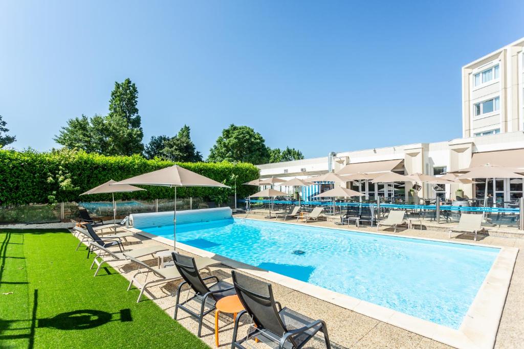 Novotel Bourges photo