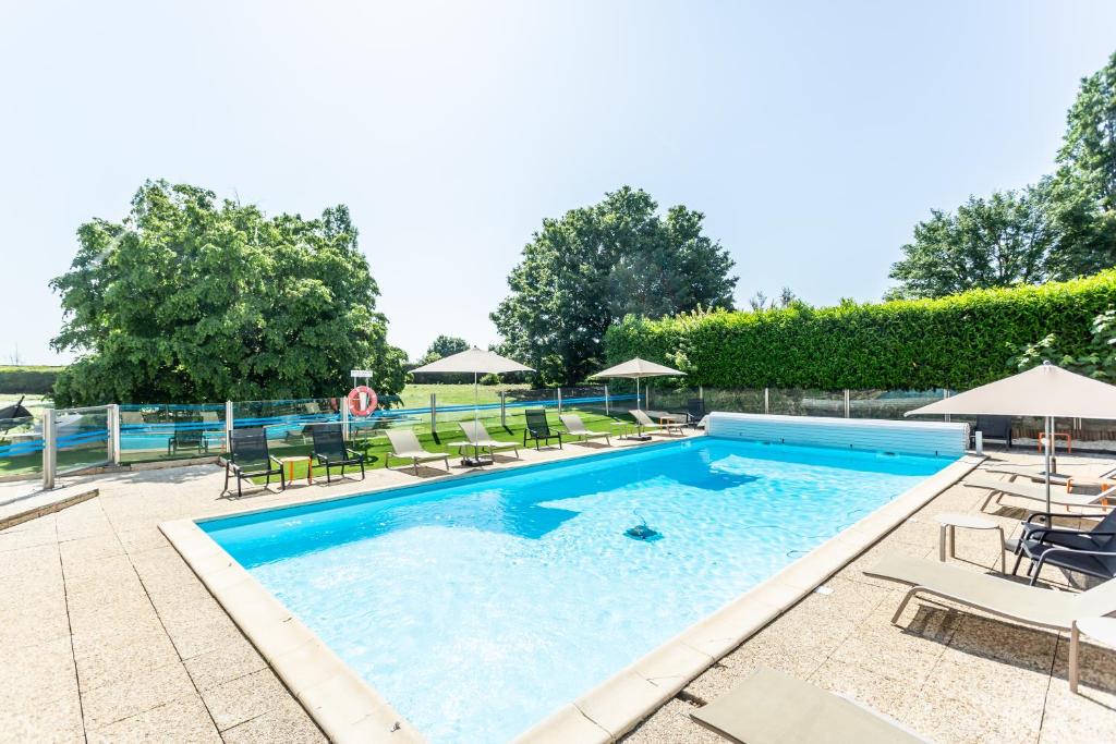 Novotel Bourges photo