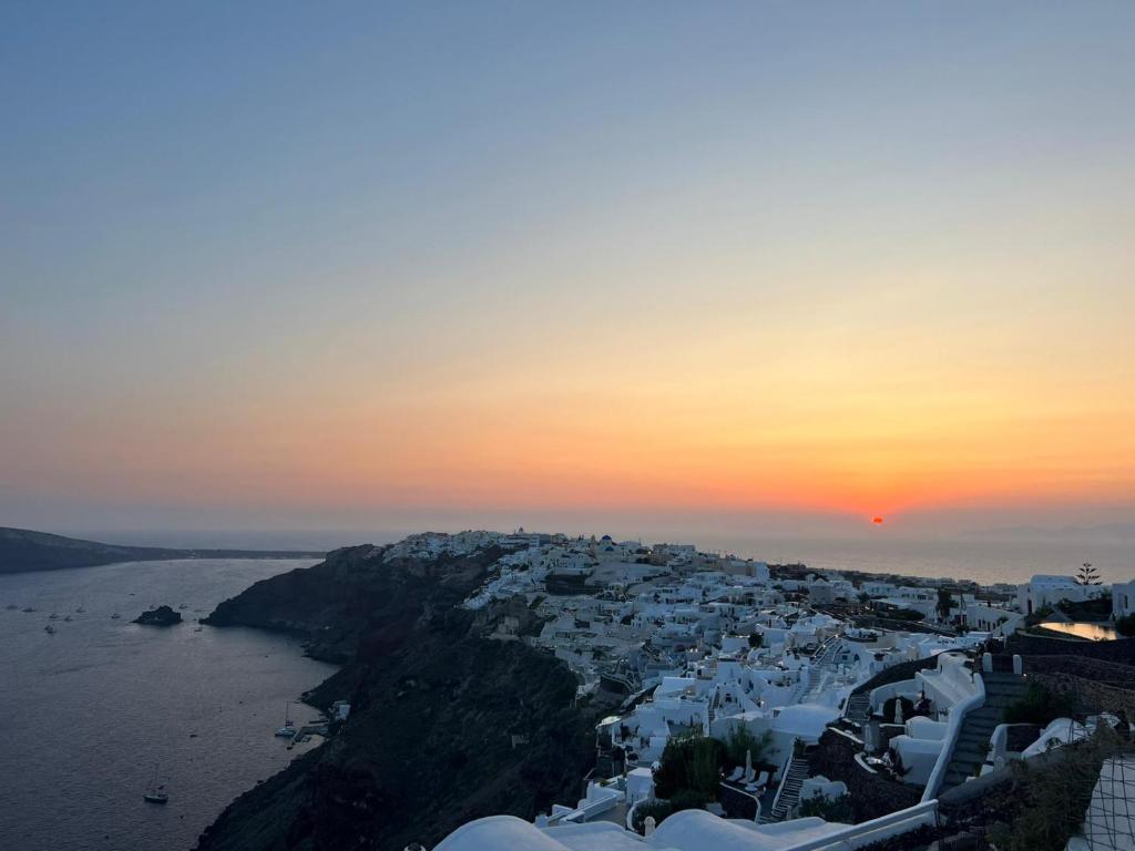 Captain John — Hotel in Santorini