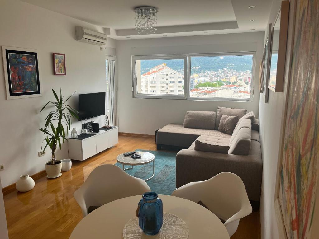 Apartment with Seaview Zetagradnja - 4