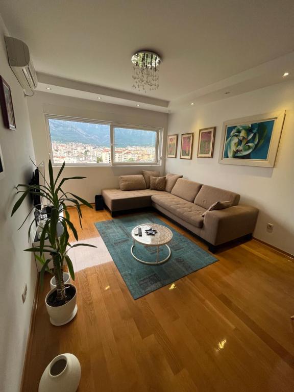 Apartment with Seaview Zetagradnja - 3