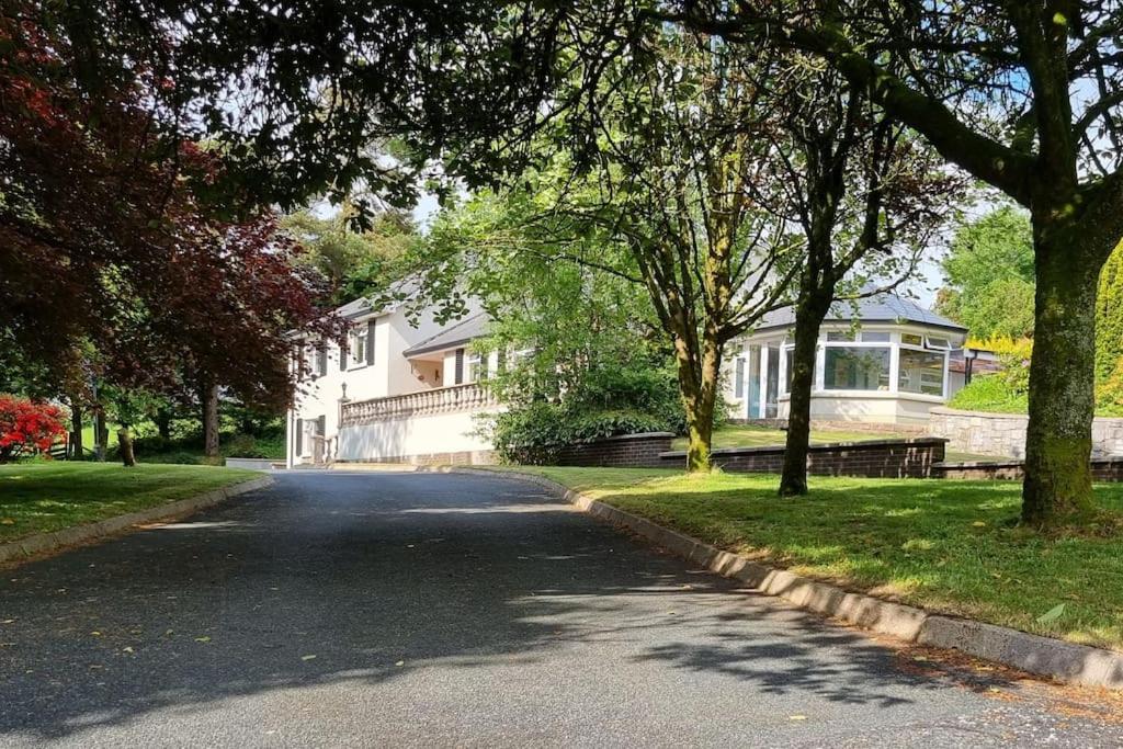 Gap Retreat, Carrickmore