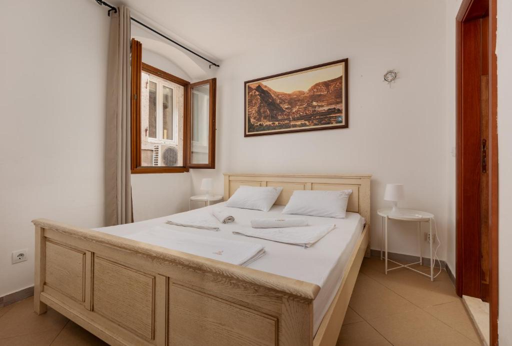 Apartment Amigo 2 Old Town Kotor - 3