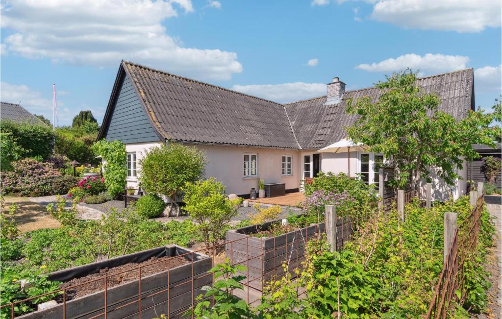 Stunning Home In Frederiksvrk With Wifi And 3 Bedrooms