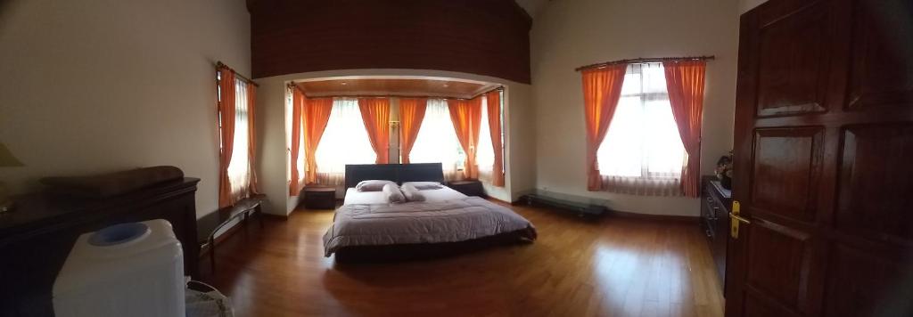 Vila Dinar 1 - VIB Lembang photo