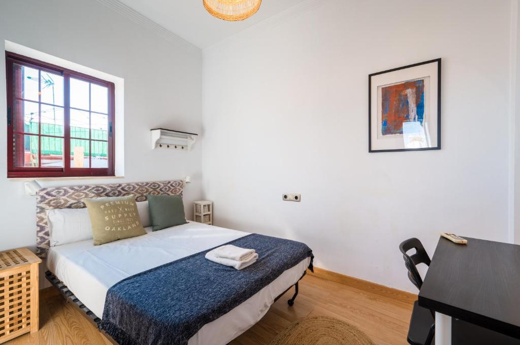 HomeySeville-Amazing Penthouse Giralda Views 8 pax, Parking Optional - 5