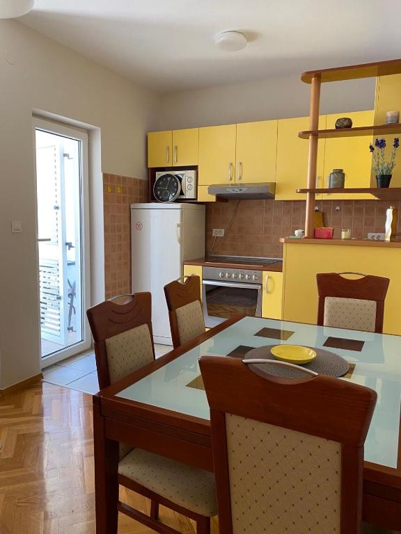 First line Apartment Petrovac - 4