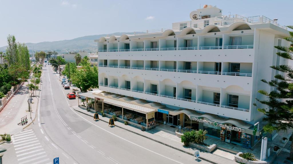 Zephyros Hotel — Hotel building in Kos Town, South Aegean