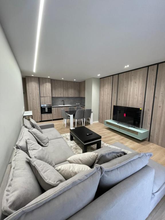 Elegant Urban Escape, Tirana