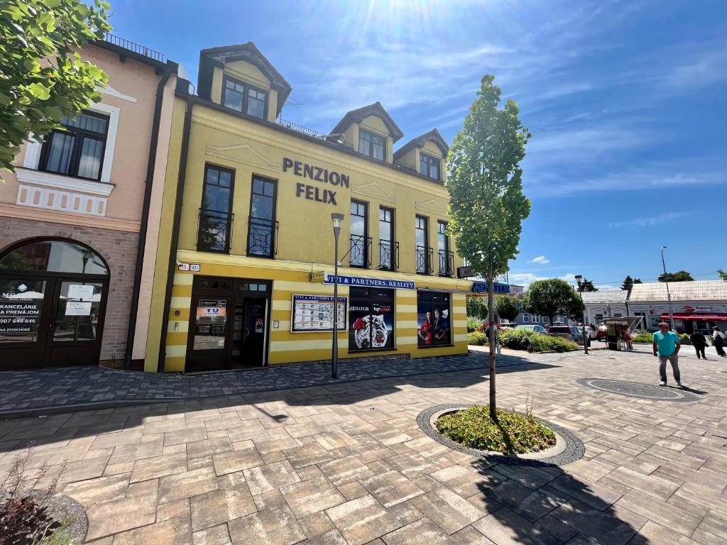 Penzion Félix, Topoľčany