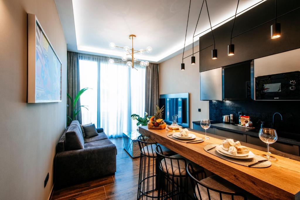 Dedaj Resort - Villa Almaro with Heated Pool 전경