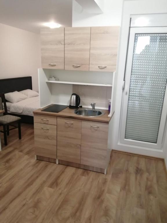Apartments Kudra with parking - 5