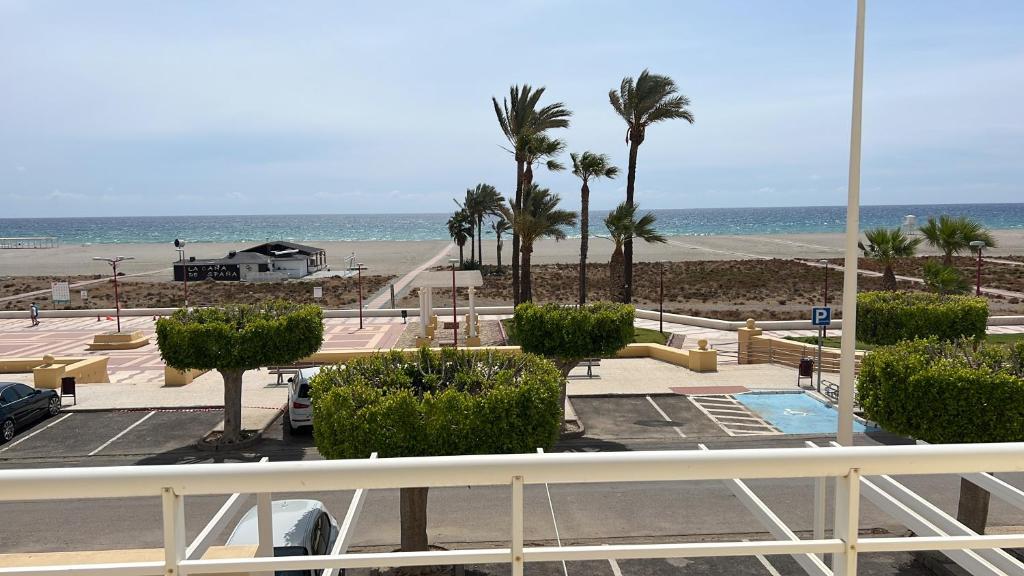 Dúplex en primera linea de playa - 2
