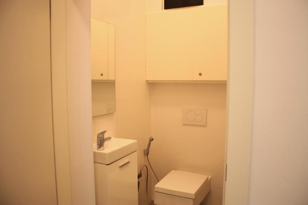 GoVienna Luxury Oldtown Apartment photo