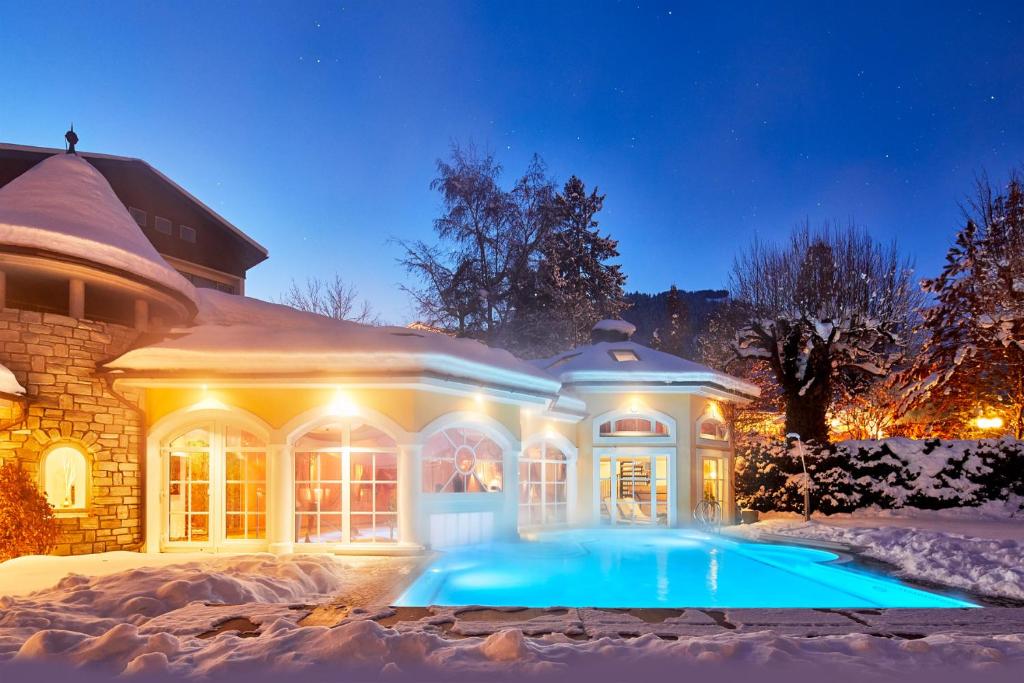 Swimming pool, Appartements am Stadtpark Zell am See in Zell Am See