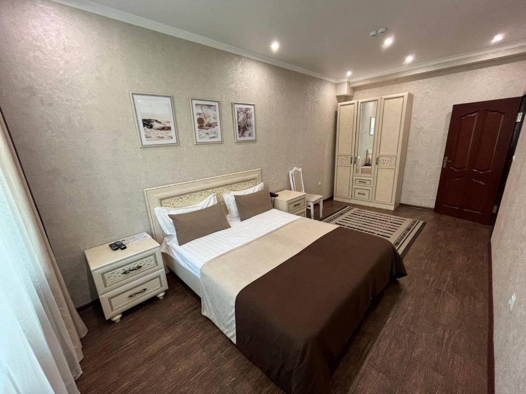 Altyn Adam Hotel 외관