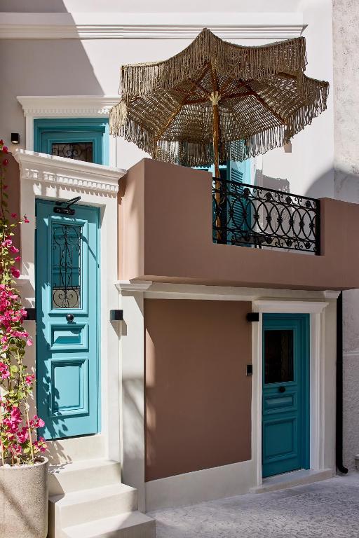 Syroc Maison, Ermupoli