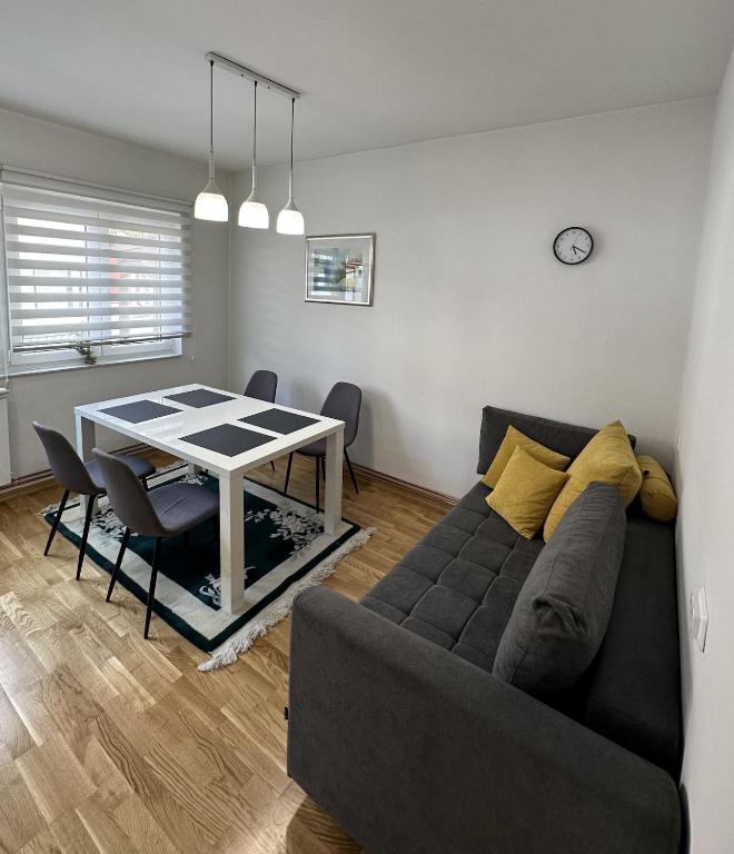 B Home Apartment For Rent Sarajevo - 5