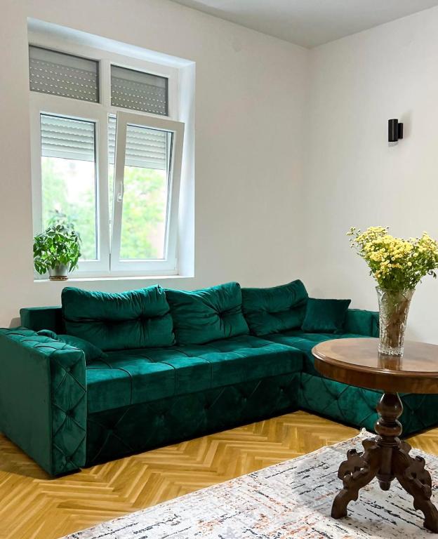 Unfamiliar Mili, Center - 2