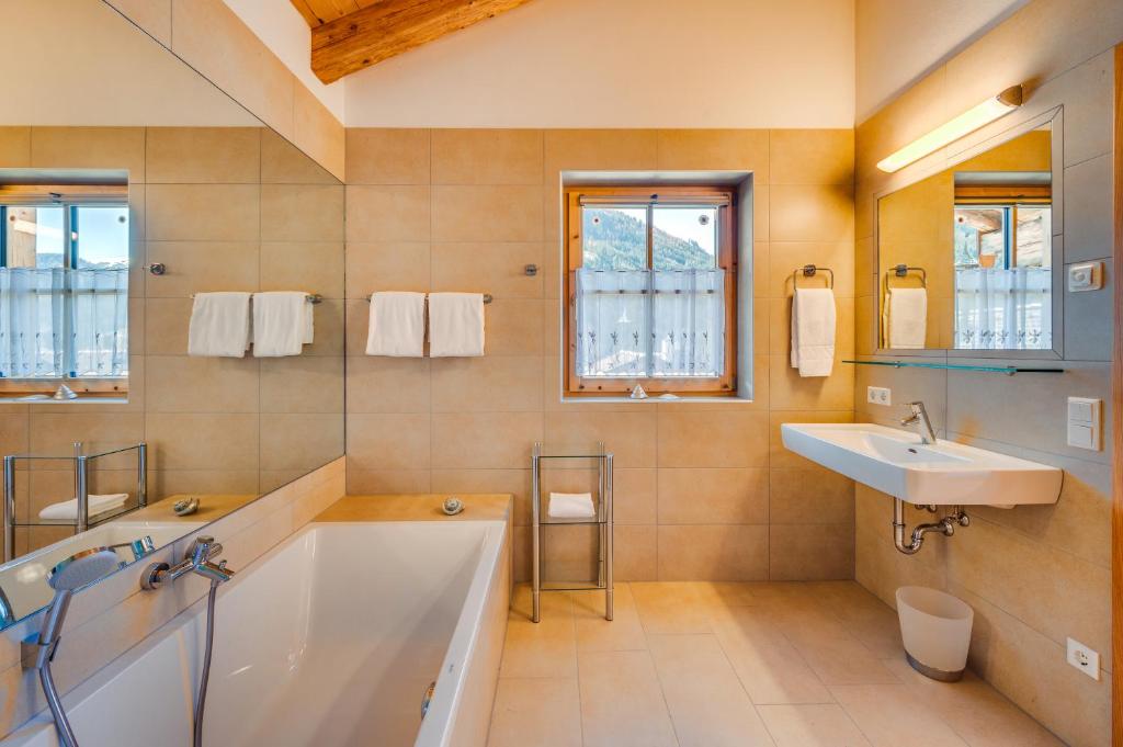 Chalet Lux - Chaletdorf am Sonnenhang - 5
