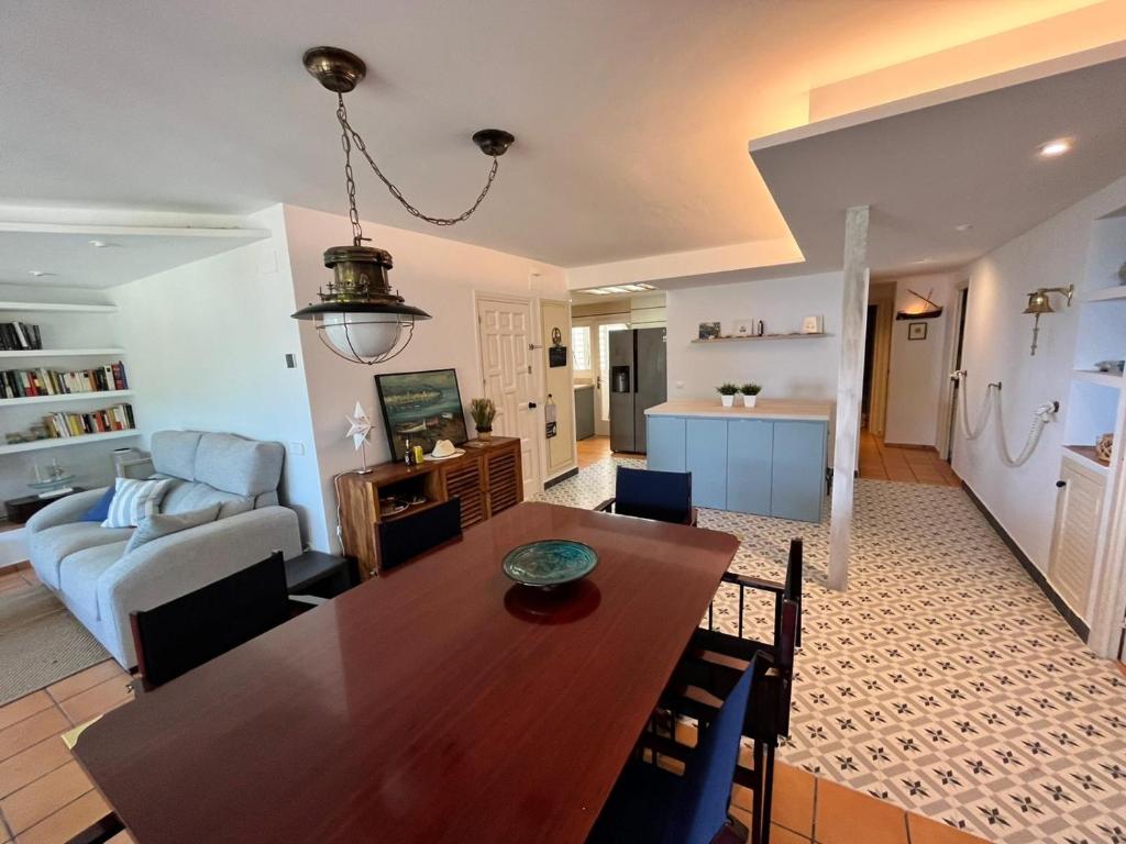 Vistas Mediterrani, maravillosas vistas en amplio apartamento con terraza, y piscina en zona de jardin - 4