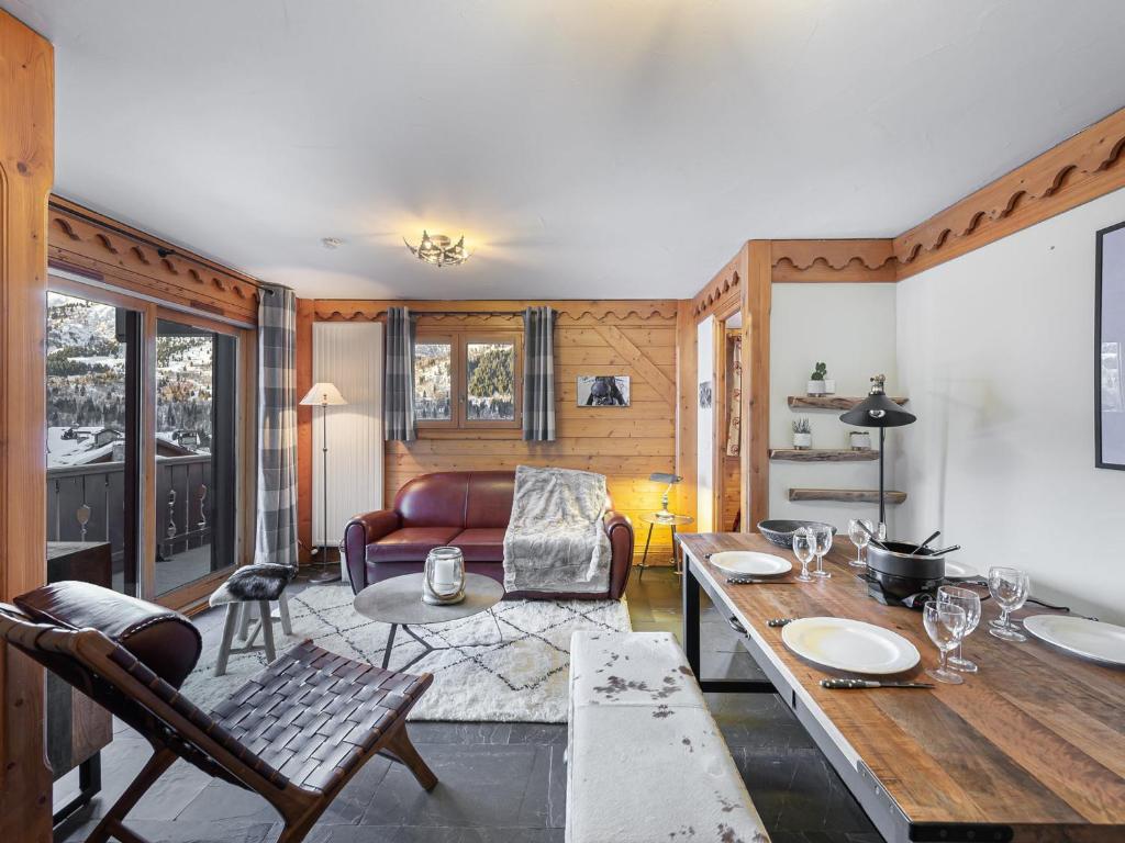 Appartement 4 pers proche pistes Méribel avec piscine - FR-1-566-53 - 1