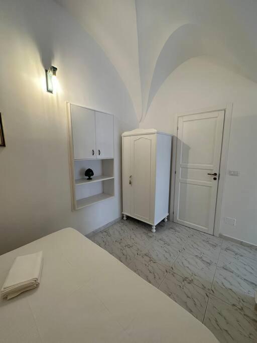 CosmyWhite, casa moderna nel cuore della città . . . - 2