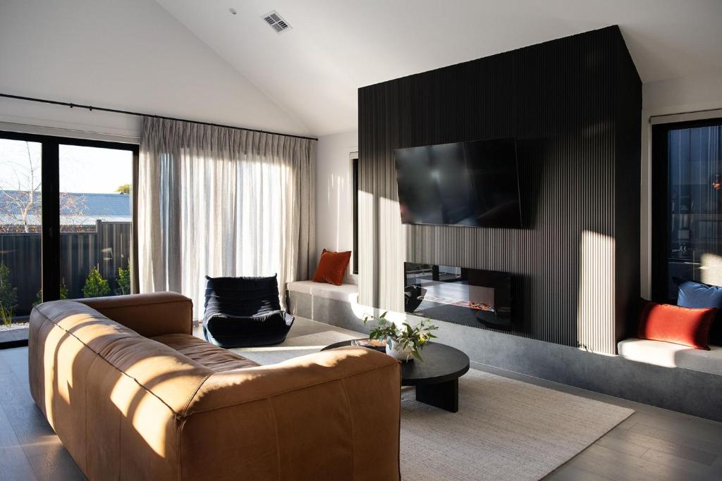Scandi Haus- seamless design, modern luxury, Daylesford
