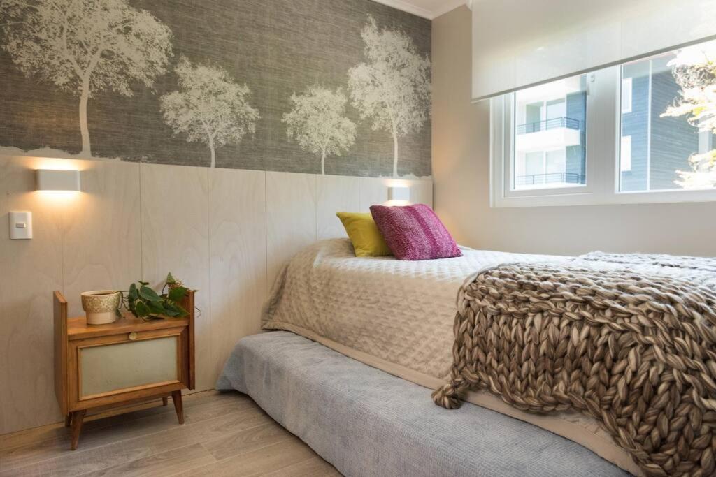 PUCON depto NUEVO! DOS DORMITORIOS DOS BAÑOS, en condominio con estacionamiento,balcon, super equipado, WIFI Y CABLE, PISCINA CON JARDINES, ZONA TRANQUILA A SOLO 5 MINUTOS DEL CENTRO EN AUTO - 4