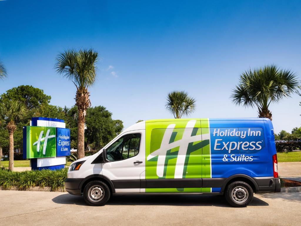 Holiday Inn Express and Suites New Orleans Airport photo