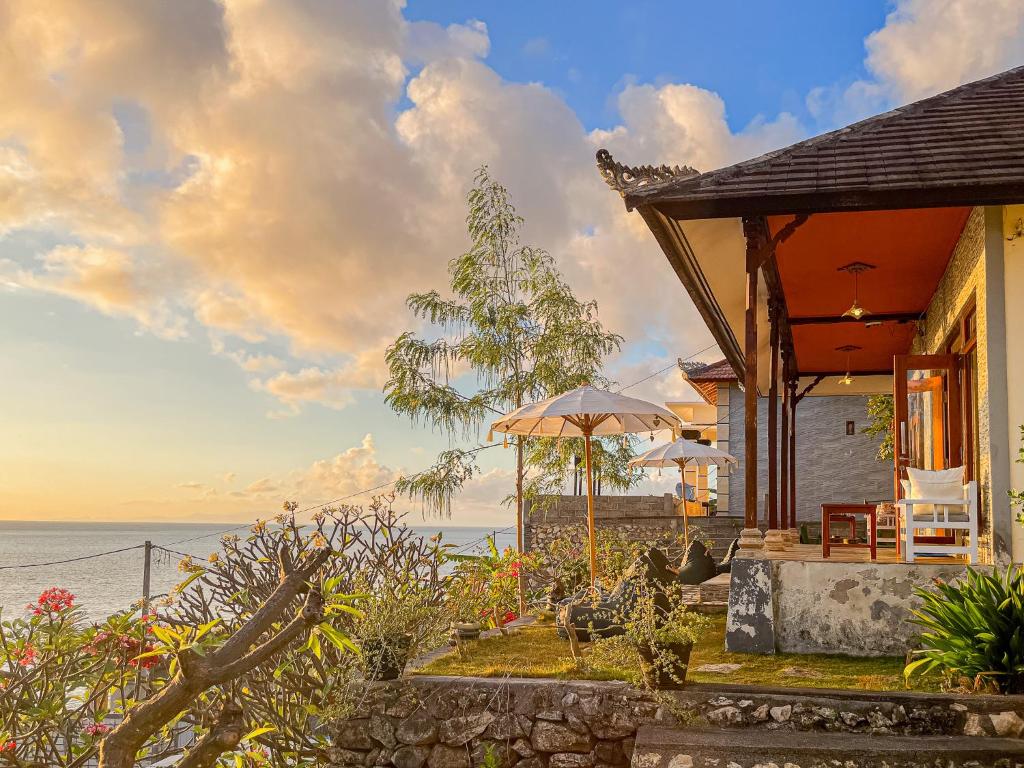 Goa Giri Hill Bungalow