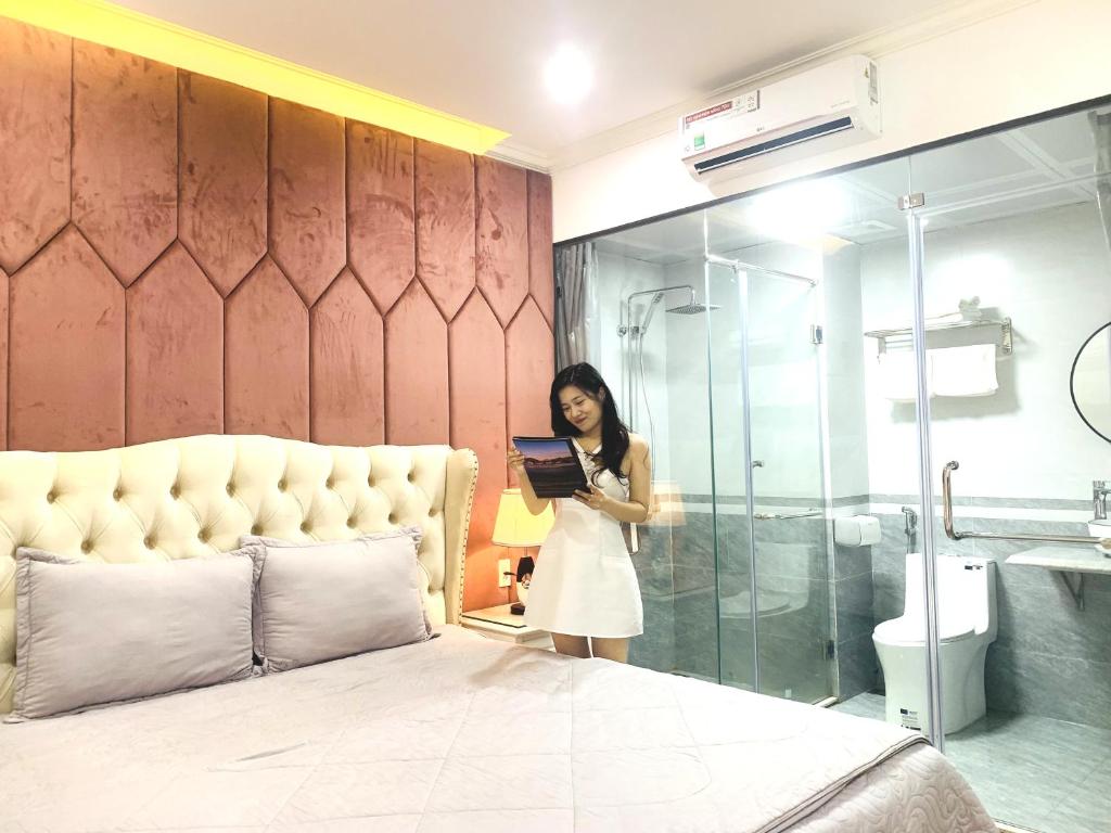 Ánh Dương Villa Homestay Hạ Long 8 Phòng ngủ - Bể bơi - Bàn Bi a - Gần biển (Anh Duong Villa Homestay Ha Long 8 Phong ngu - Be boi - Ban Bi a - Gan bien)