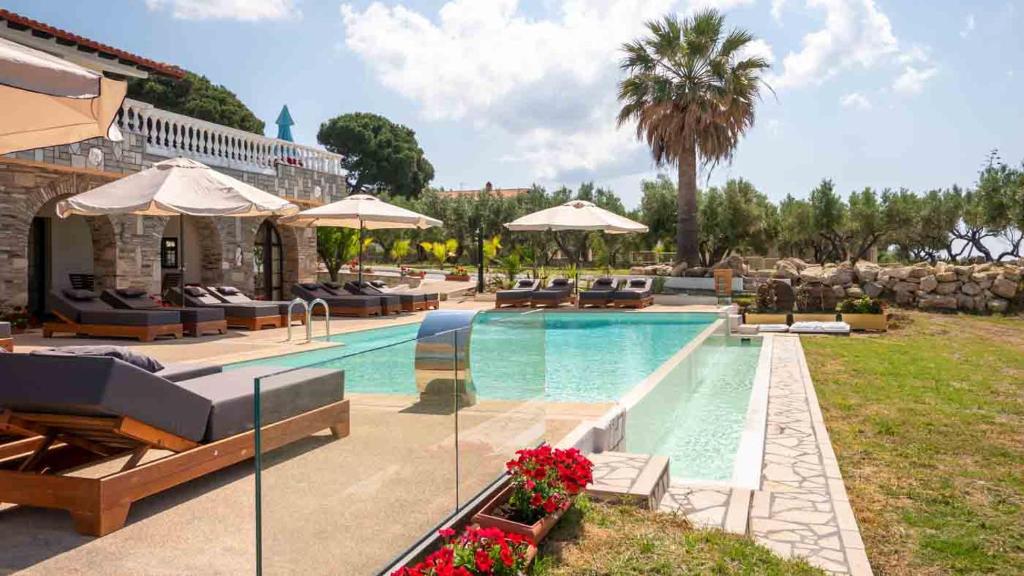 Pamina Mare, Nea Skioni