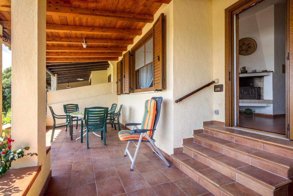 GuestHost - Costa Rei Beach Central House with Terrace! - 2
