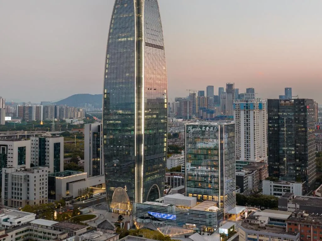 Pagoda Hotel Shenzhen Familytrip&BusinessTravel, hotel in Shenzhen