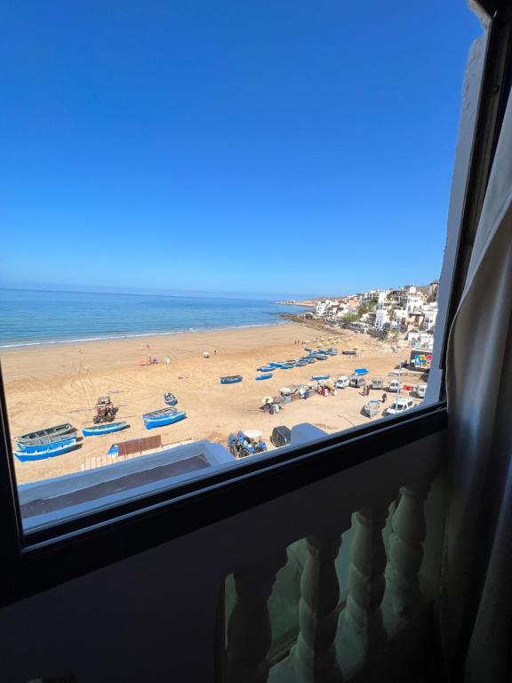 Single fin beach house photo