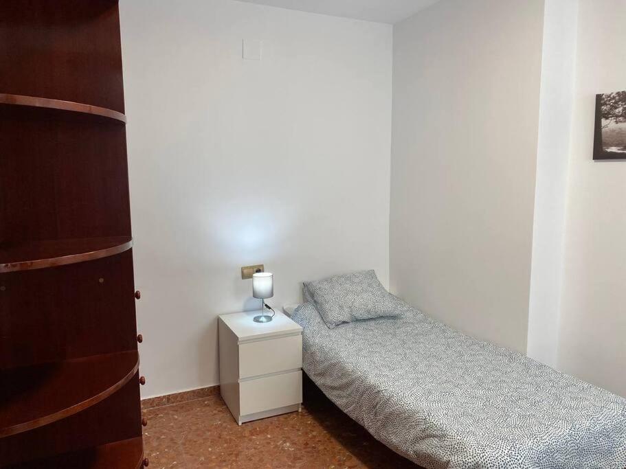 Piso grande de 120 m2, a 15' de la playa en coche - 4
