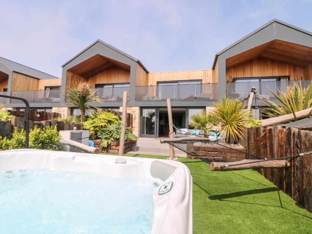 Sennen Skies, Penzance