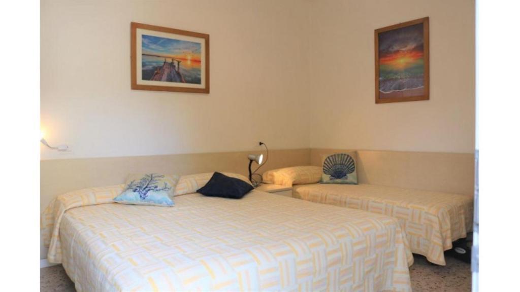 Sunny apartment near the beach - 3