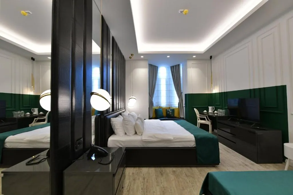 Royal Wellness and Spa, מלון ברומה