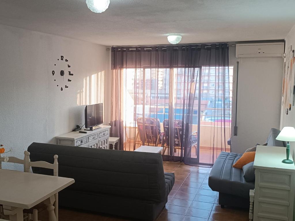 Estudio primera linea playa Peñismar C2 - 3
