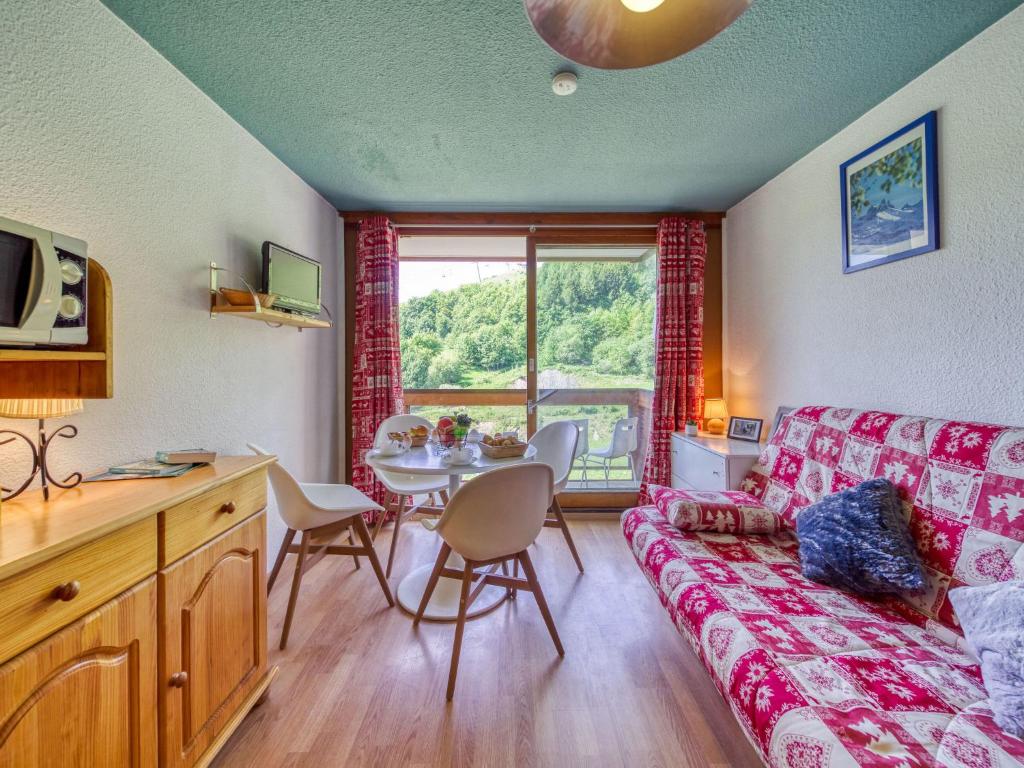 Studio Soyouz Vanguard-19 by Interhome - 2