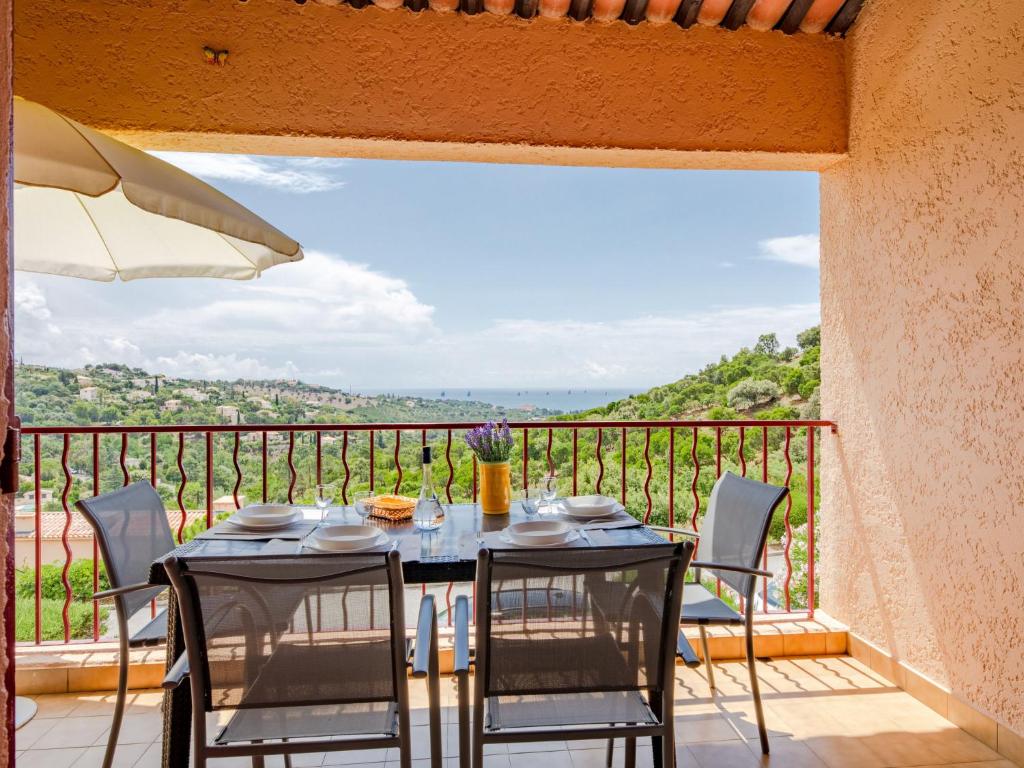 Apartment Les Hauts des Issambres-12 by Interhome - 1