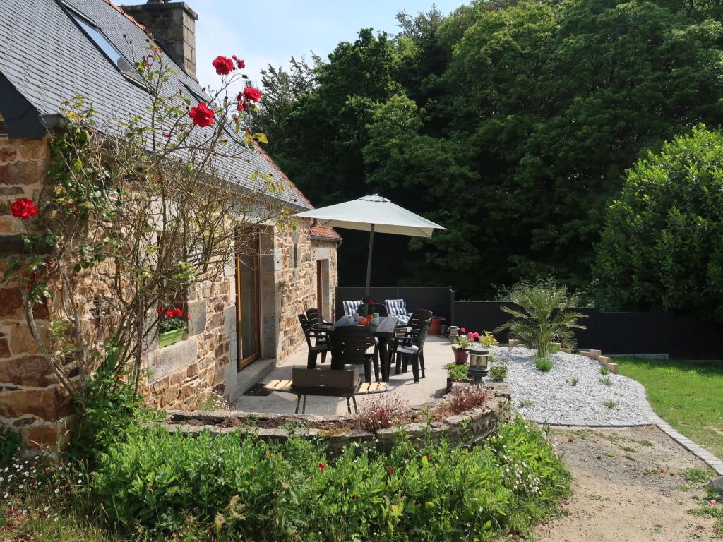 Holiday Home Entre Terre et Mer - PML102 by Interhome photo
