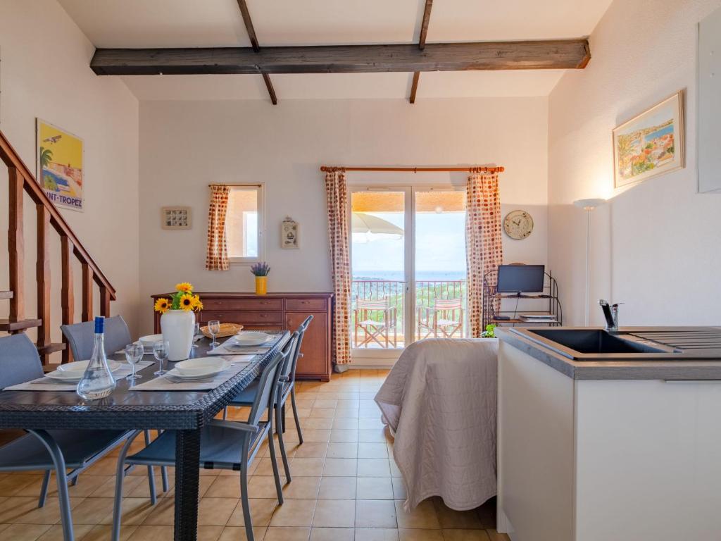 Apartment Les Hauts des Issambres-12 by Interhome - 2
